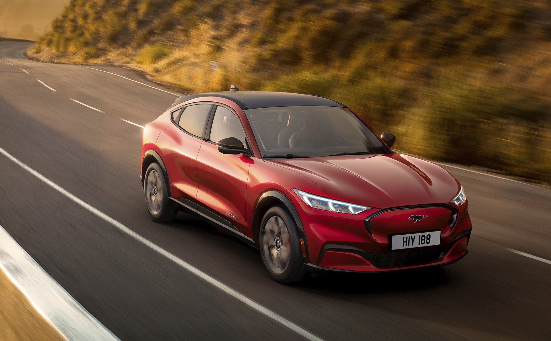 ford-mustang-mach-e-03